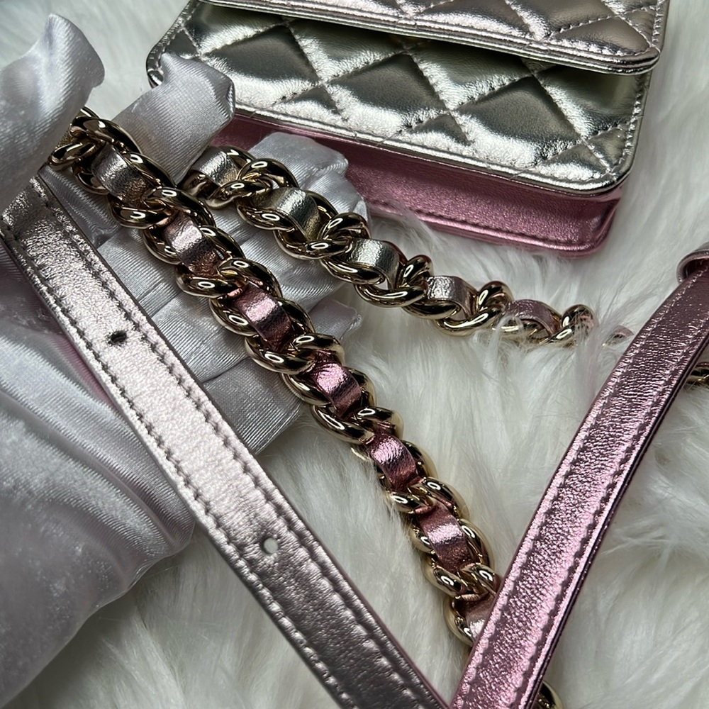 Gradient Metallic Two Tone Lambskin Quilted Flap Chain Belt Bag NWOT Pink/Silver - Picture 17 of 17